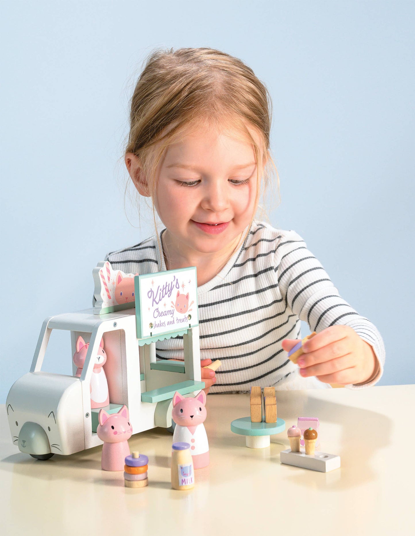 Merrywood Tales Kitty's Milkshake Van - PRE-ORDER FOR EARLY JULY
